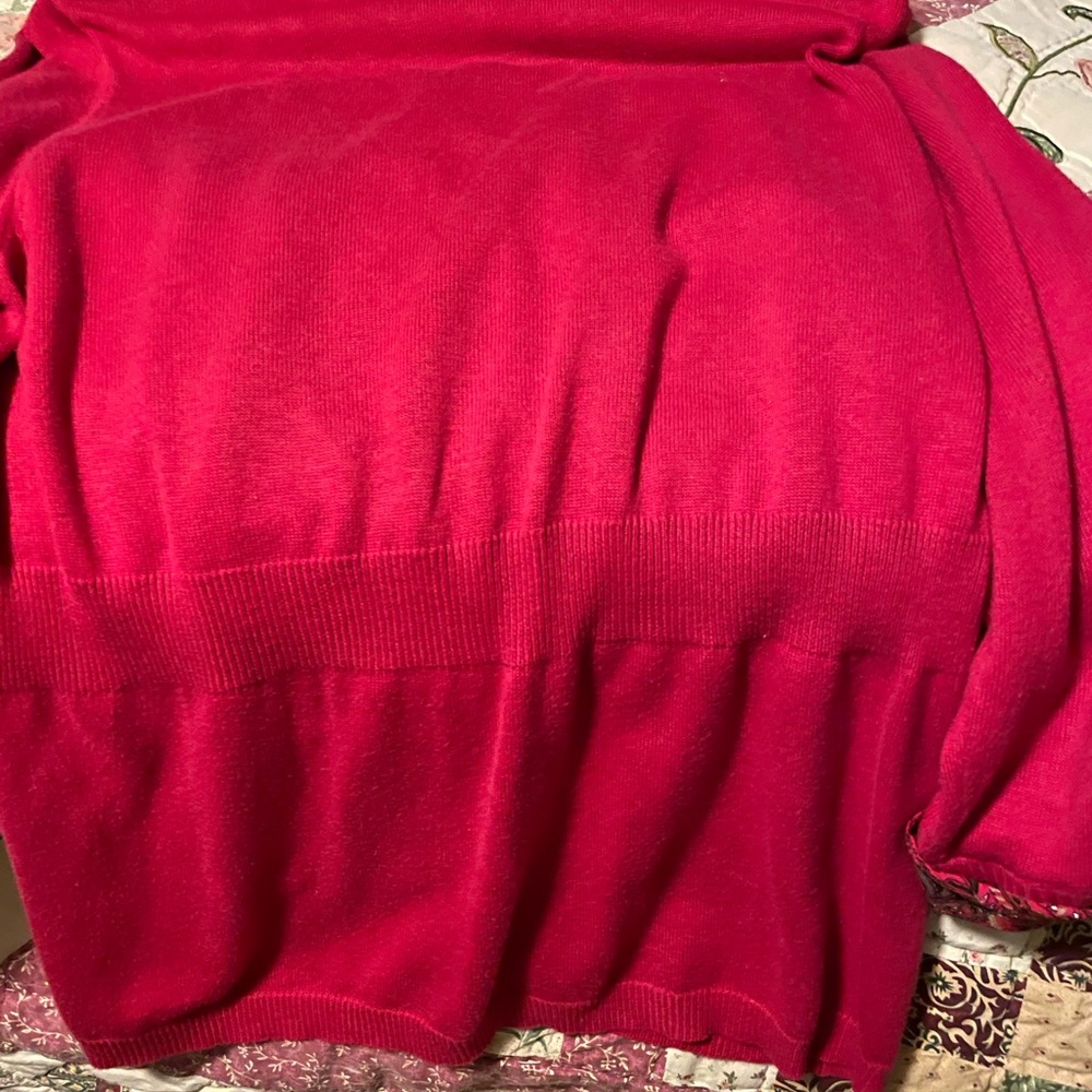Blouse. - Picture 3 of 4